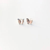 Thumbnail for Pendientes de plata de ley 925 con forma de mariposas. Son small and cute y te quedarán perfectos. Elegantes y discretos. Ideal para tu look diario.